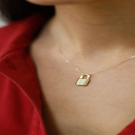 9K Gold Padlock Pendant