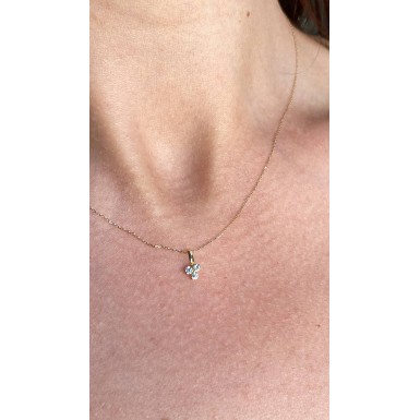 Clover Zirconia Pendant in 9K Gold 2