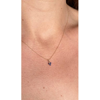 Sapphire Clover Pendant in 9K Gold 2