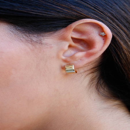 Pendientes Medio Aro Plano en Oro de 9K