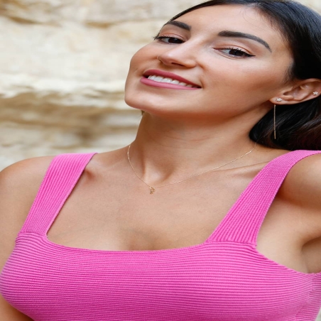 Colgante Símbolo de la Mujer Oro de 9K