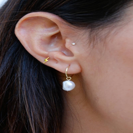 Piercing Lightning Bolt in 9K Gold