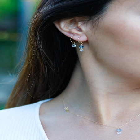 Pendientes Aro con Circonitas Color Azul y Blanca en Oro de 9K