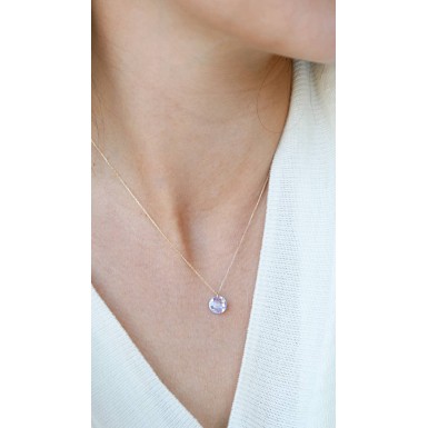 Lilac Zirconia Pendant in 9K Gold 2