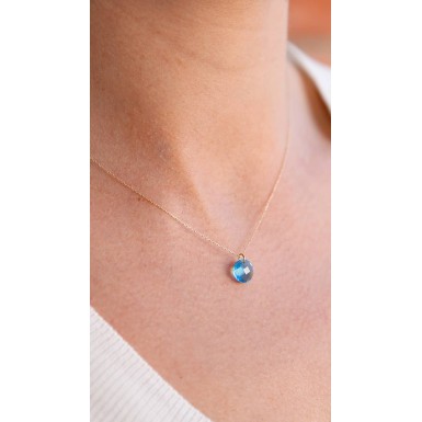 Blue Zirconia Pendant in 9K Gold 2
