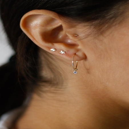 Piercing en Oro de 9K Cuadrado Mateado