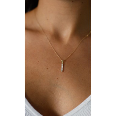 Zirconia Bar Pendant in 9K Gold 2
